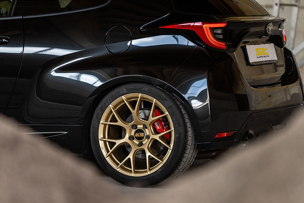 Golden BBS light-alloy wheels (RE-V7) make the Toyota GR Yaris special